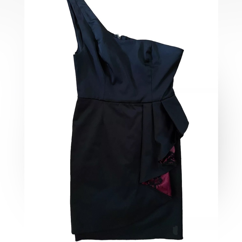 BRAND NEW (w/out tag) Guess Elegant Black One-Shoulder Dress Size 1 - Picture 2 of 3